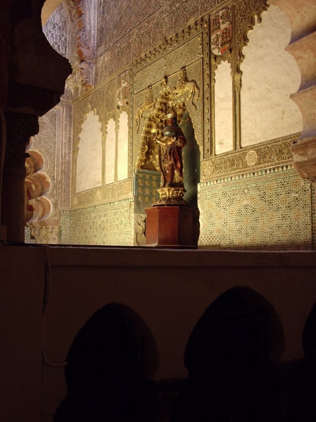 P5230196  Beeltenis van St Ferdinand - hofkapel - Mezquita - Cordoba